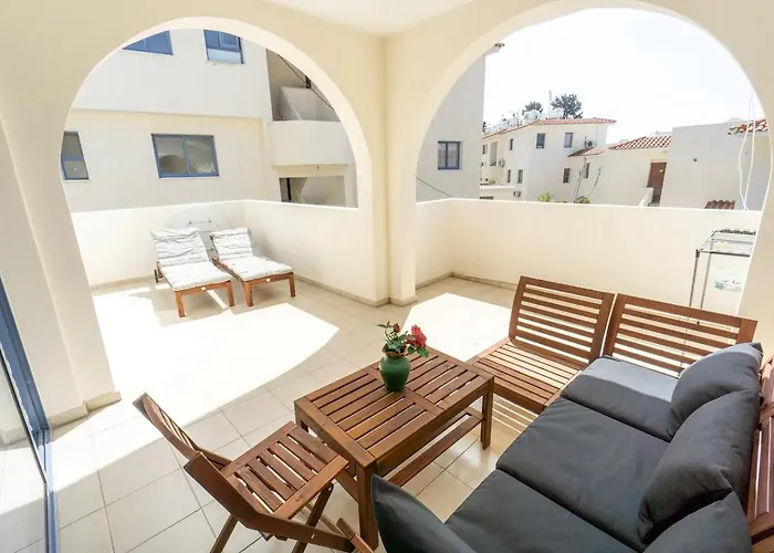 2-Bedroom Apartment With Pool
